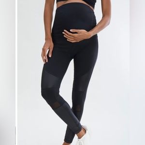 Ingrid & Isabel maternity moto legging
